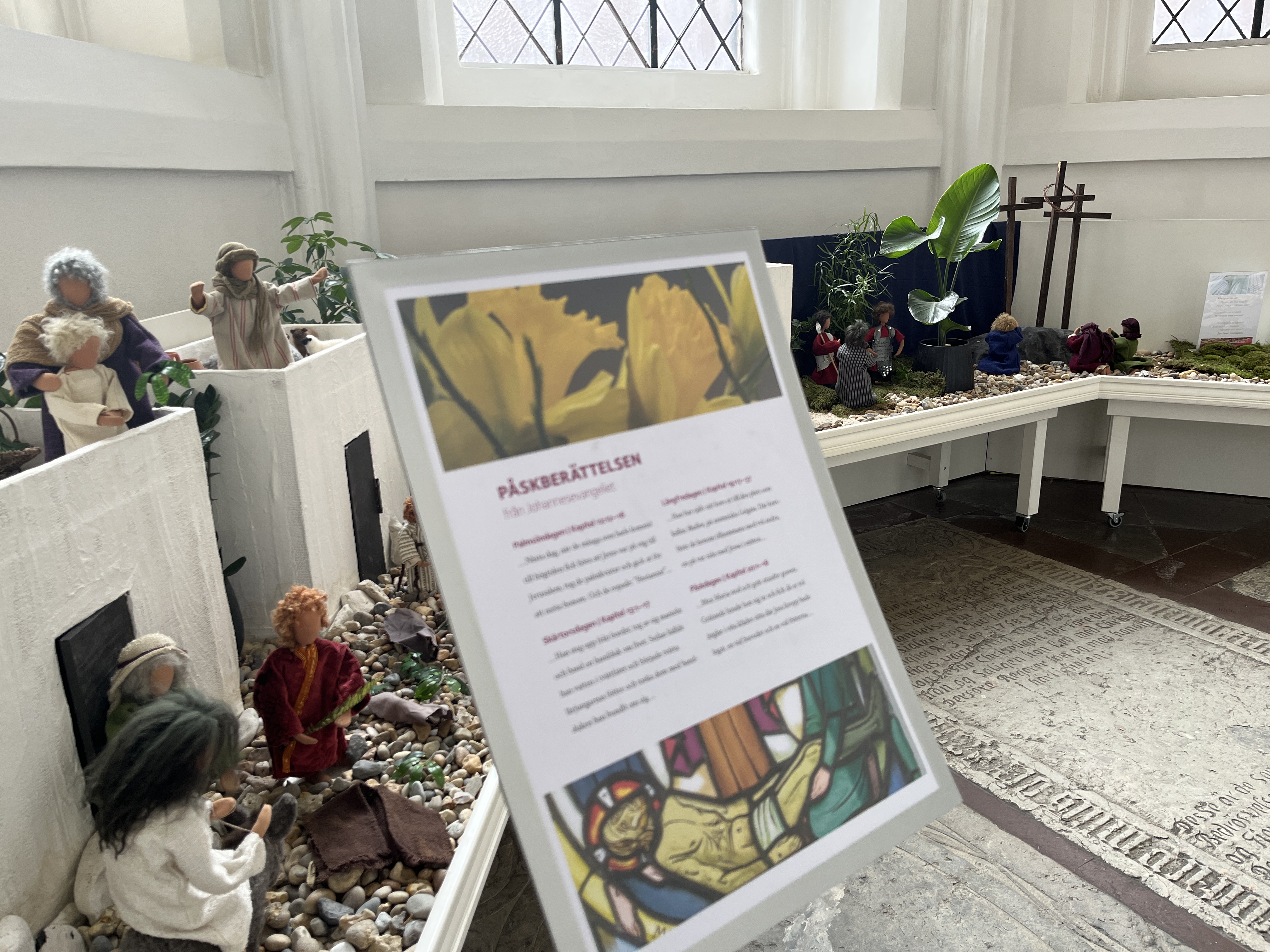 Påsklandskap i S:t Petri kyrka