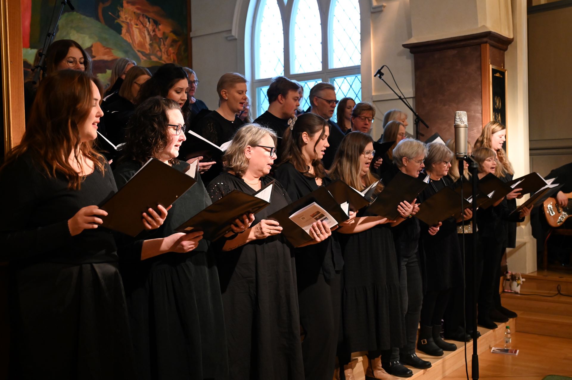 Degerfors Gospel sjunger i Degerfors kyrka