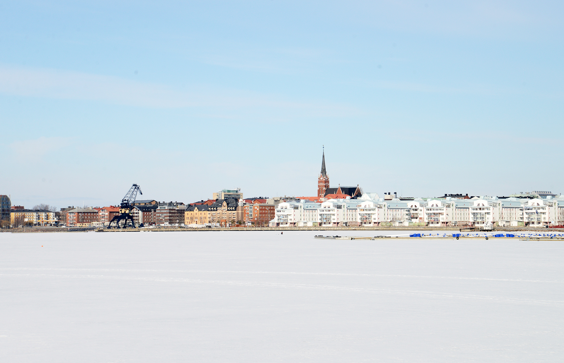 Luleå domkyrka vårvinter