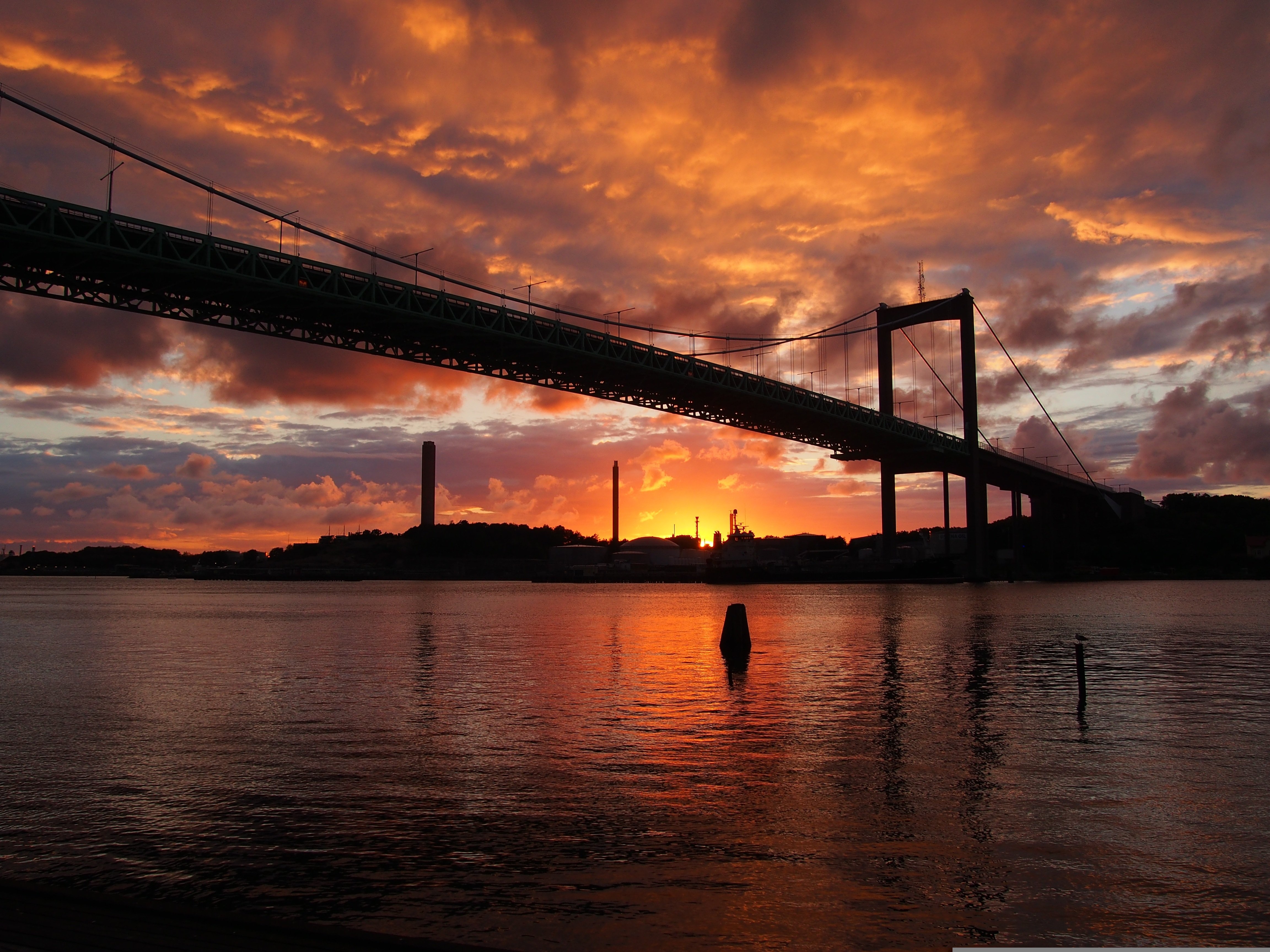 Älvsborgs-Brücke, Göteborg, bei Sonnenuntergang