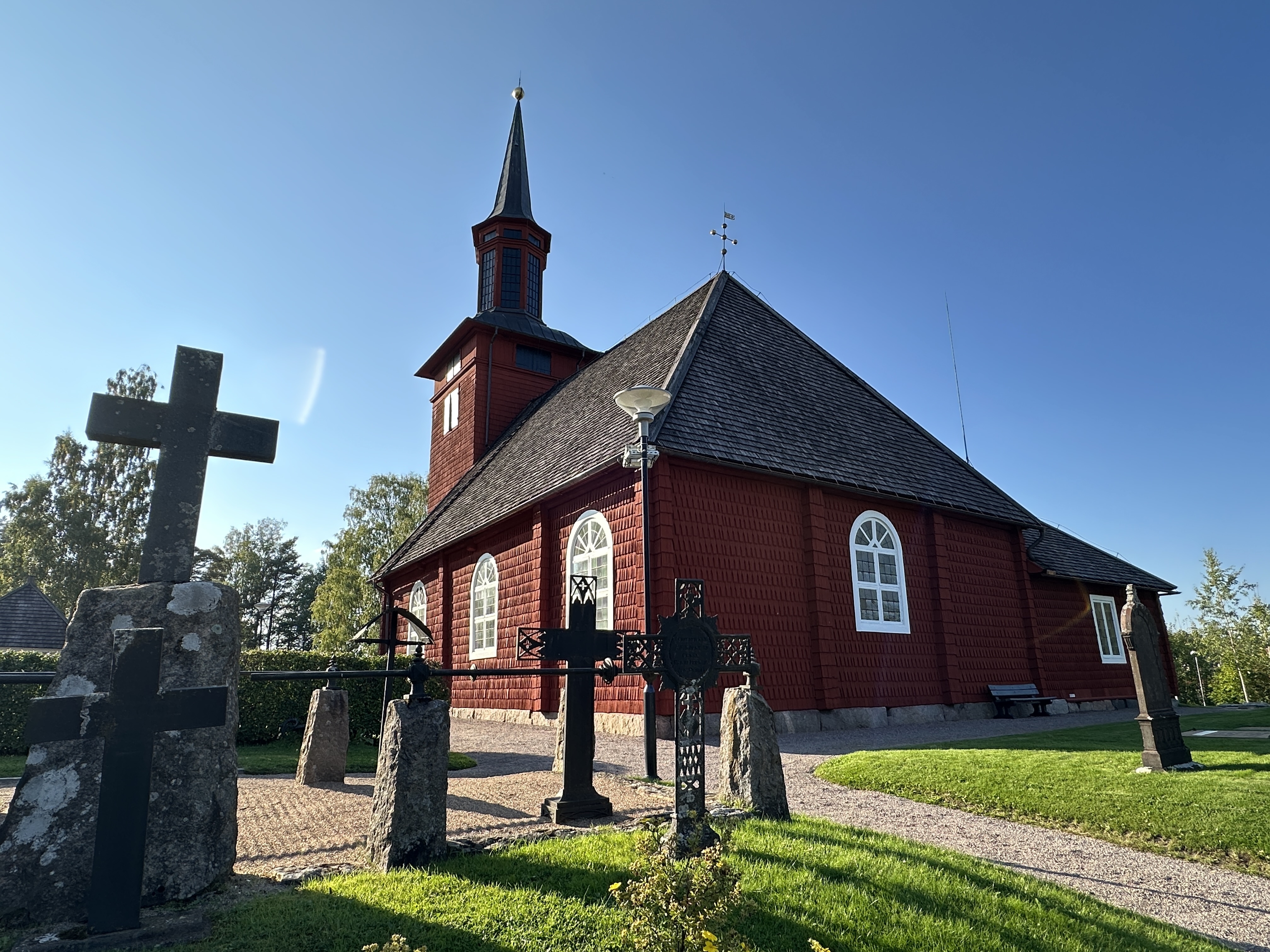 Hosjö kyrkogård