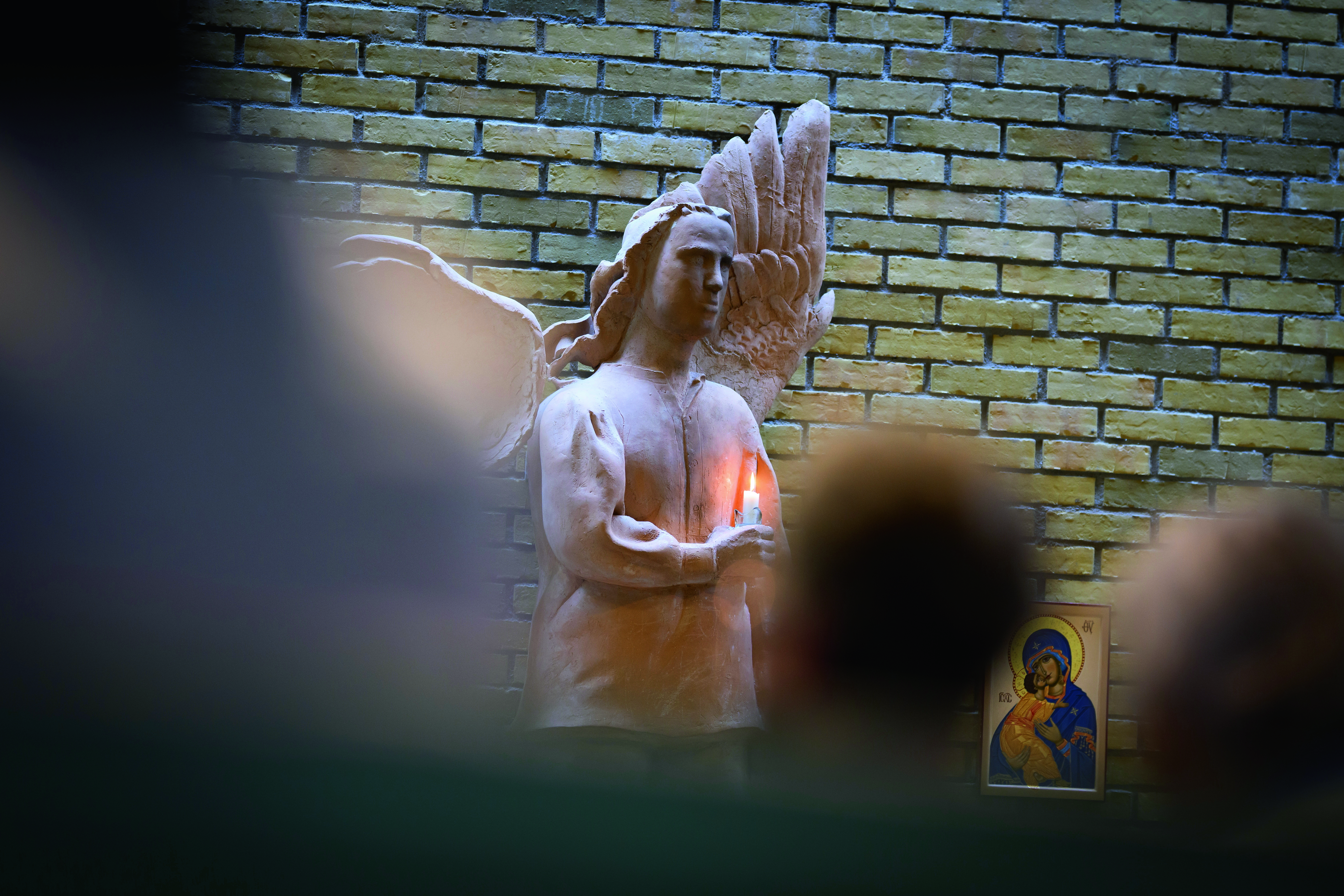 Stensjökyrkan ängel
