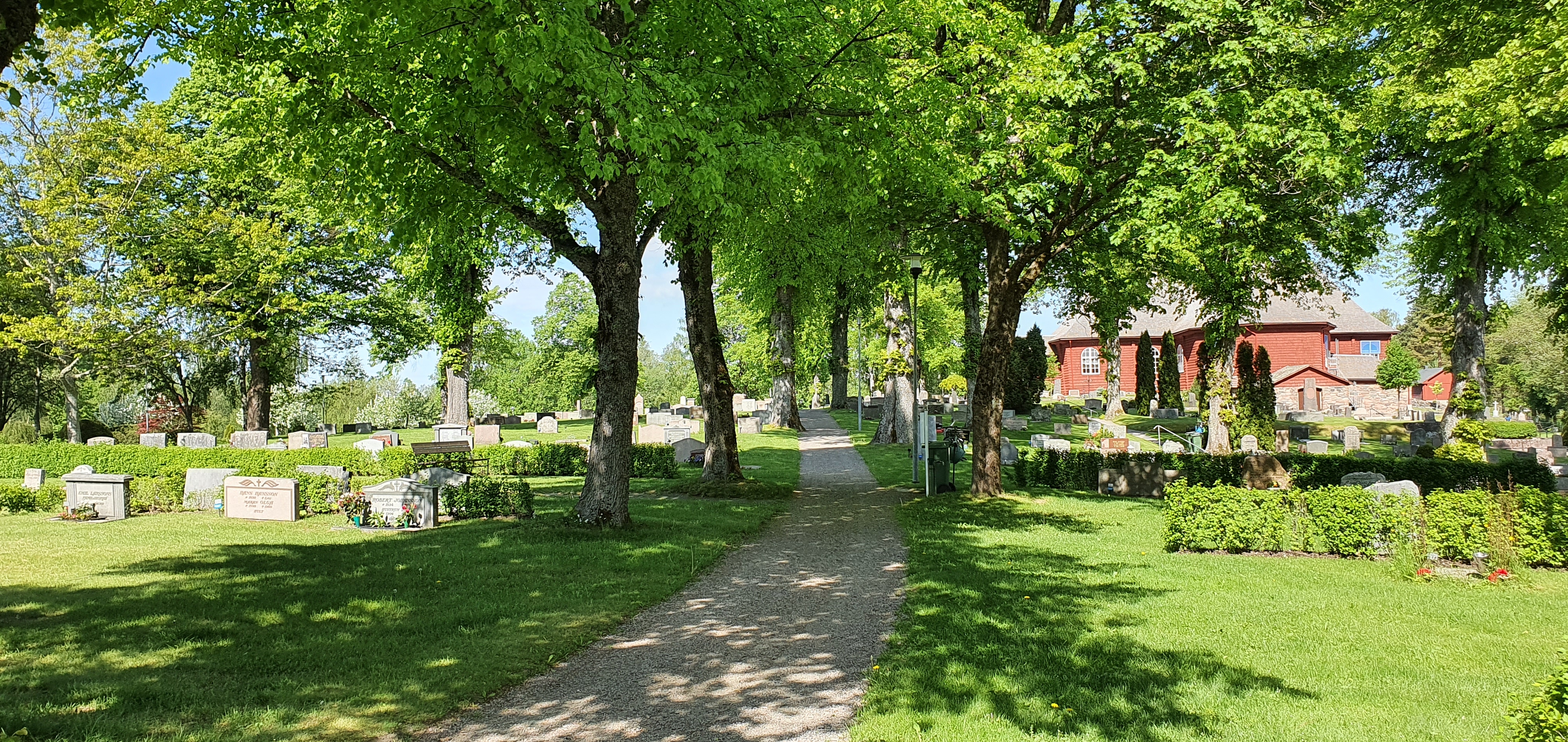 Nyeds kyrkogård