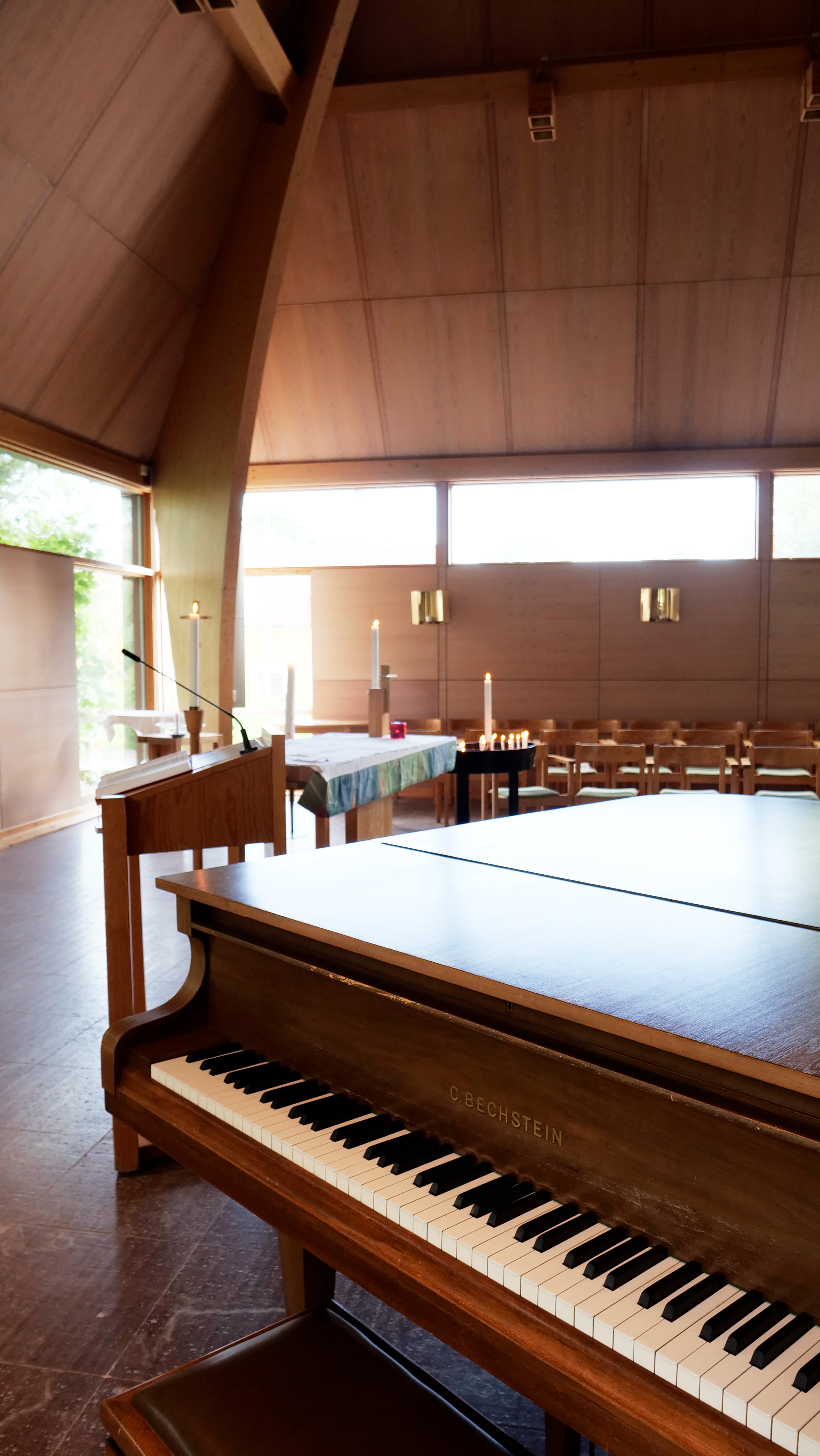 Piano i Näsbyparks kyrka i Täby.