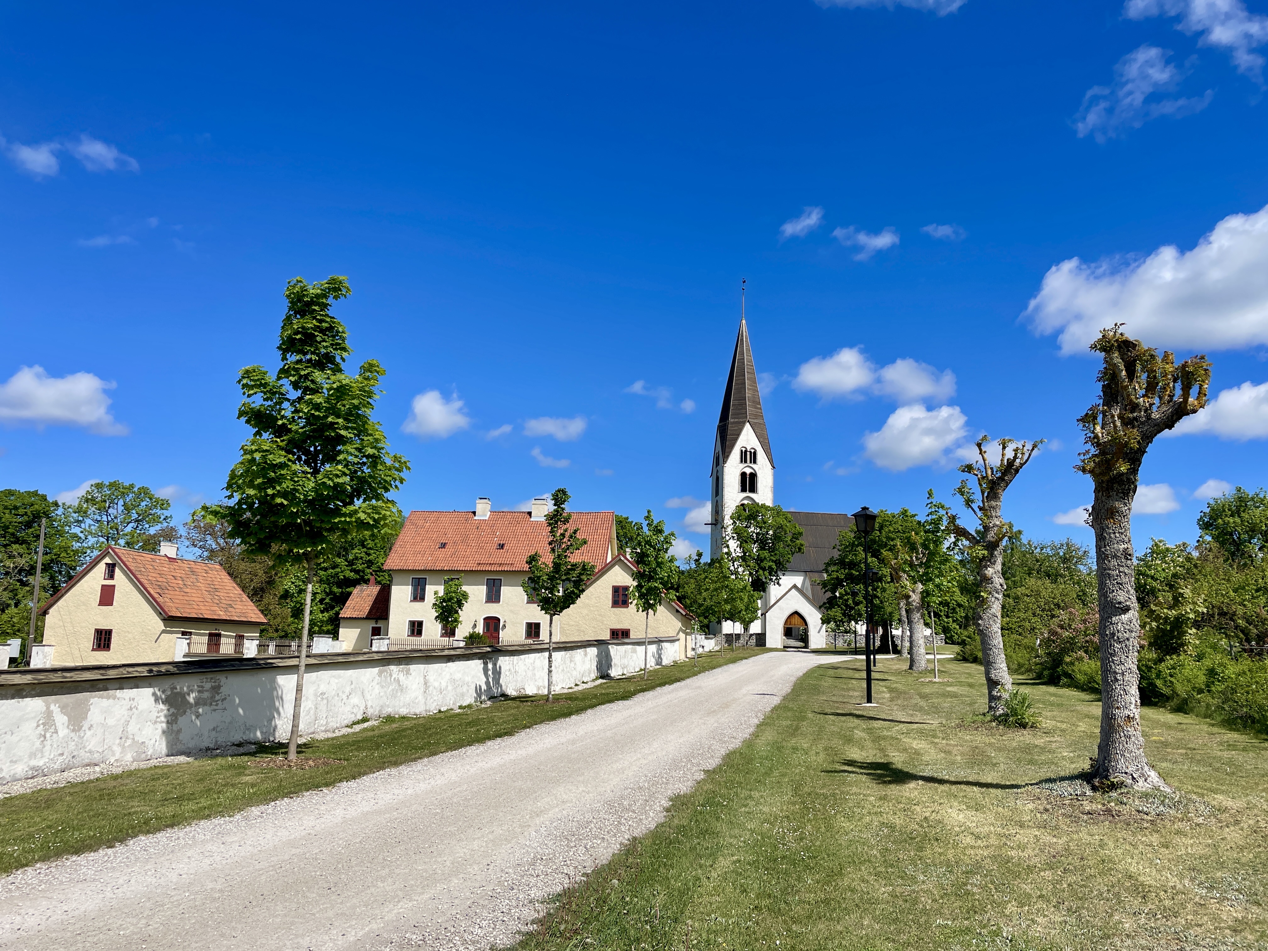 Othem kyrka och prästgård