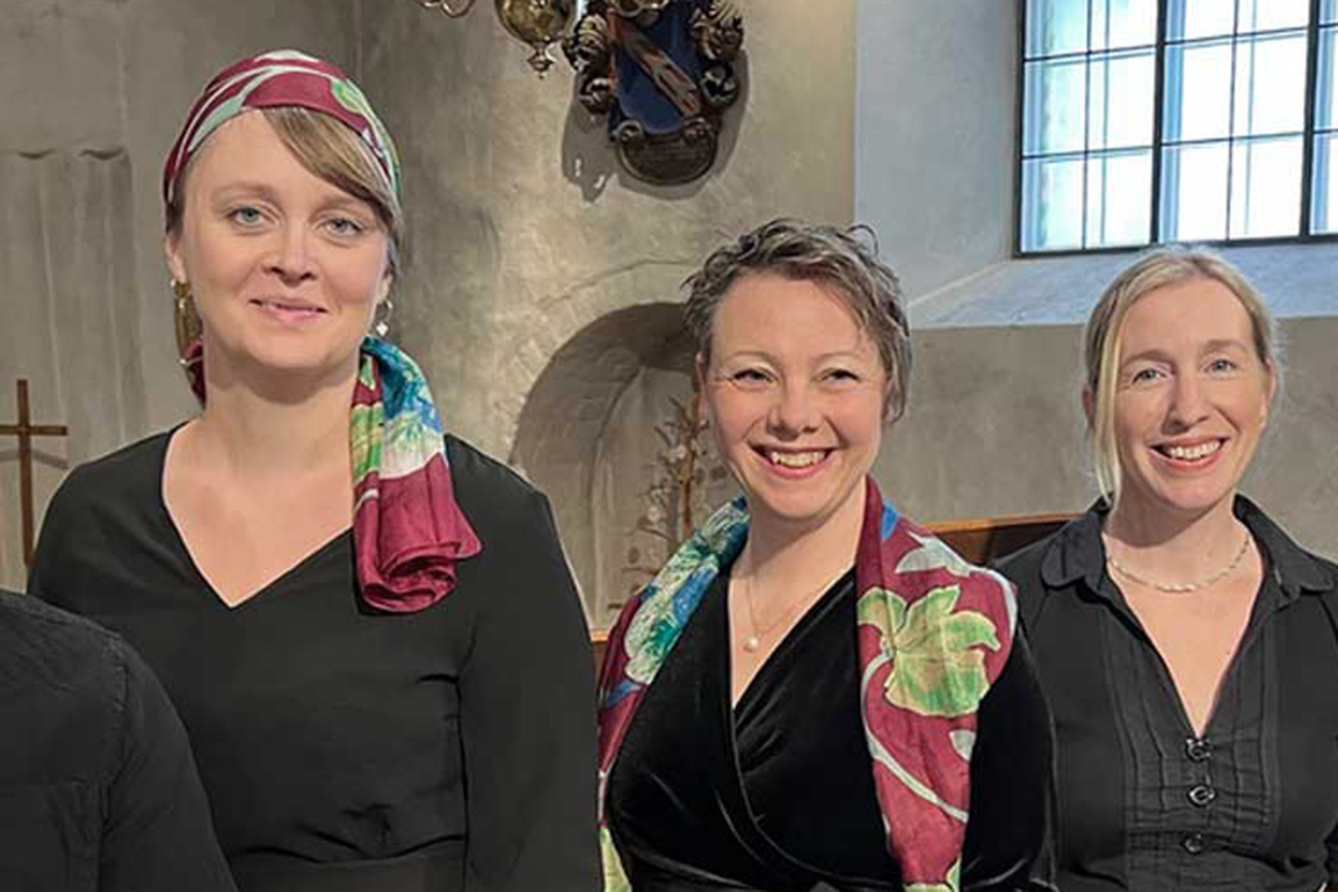 Porträttbild på Ensemble Gemma, tre kvinnliga sångerskor.