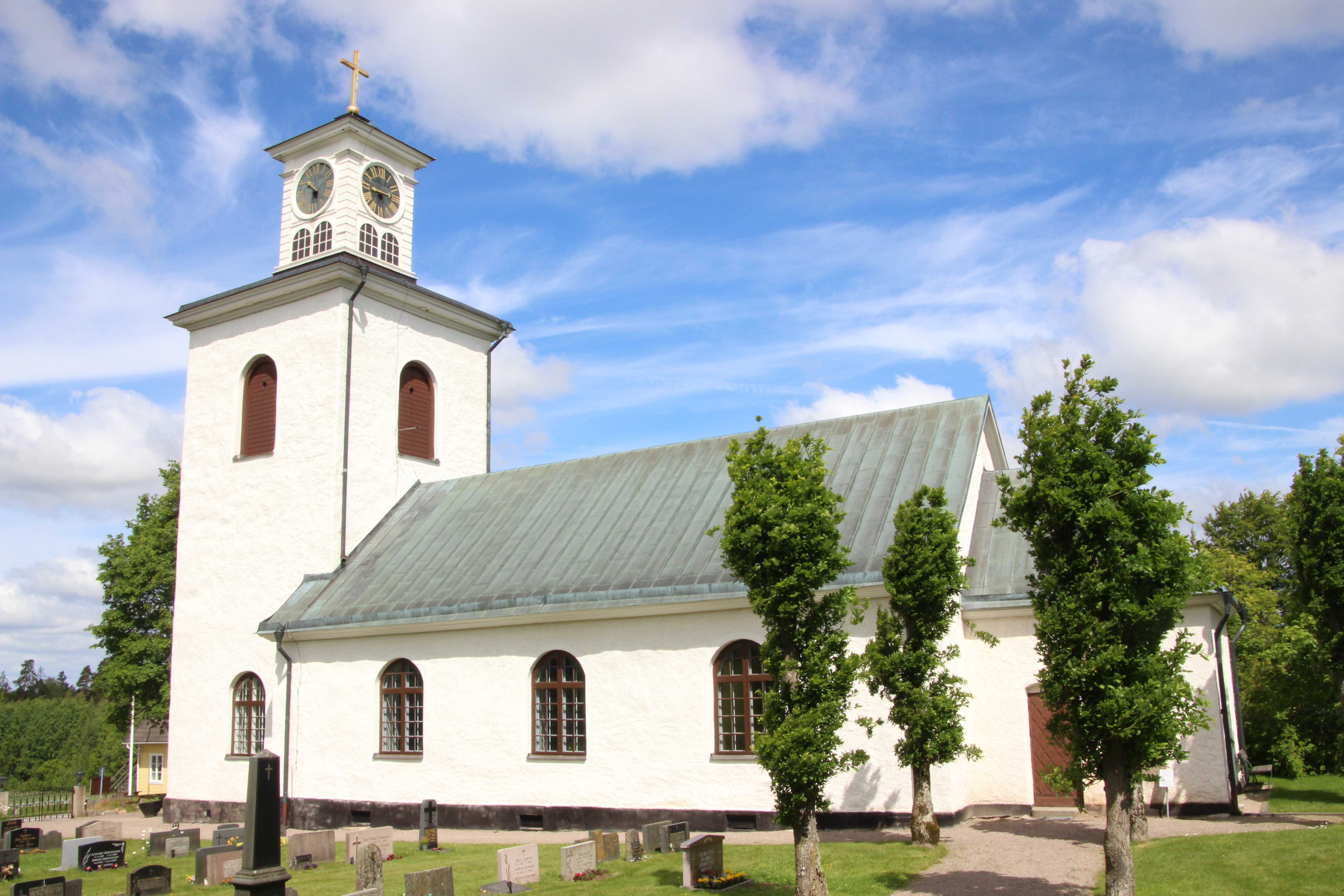 Uråsa kyrka